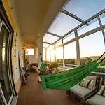 Mayla Surf House אלג'זור