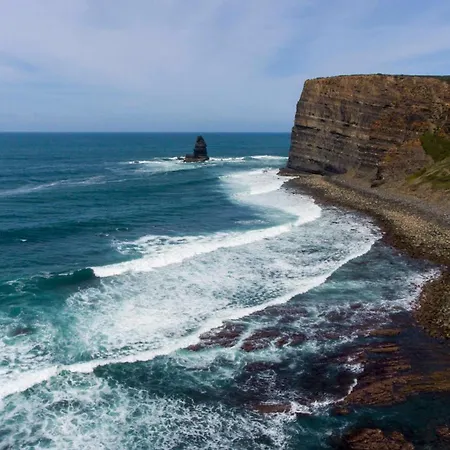 Semesterbostad Mayla Surf House Aljezur