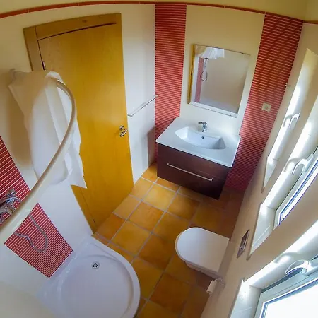 Mayla Surf House Semesterbostad