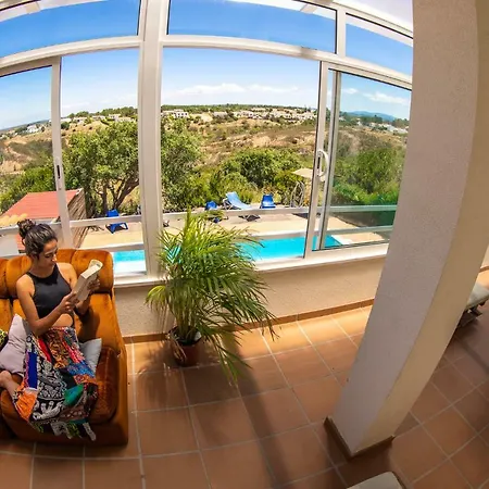 Semesterbostad Mayla Surf House *