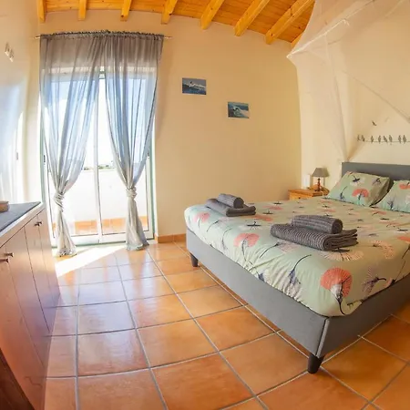 Semesterbostad Mayla Surf House